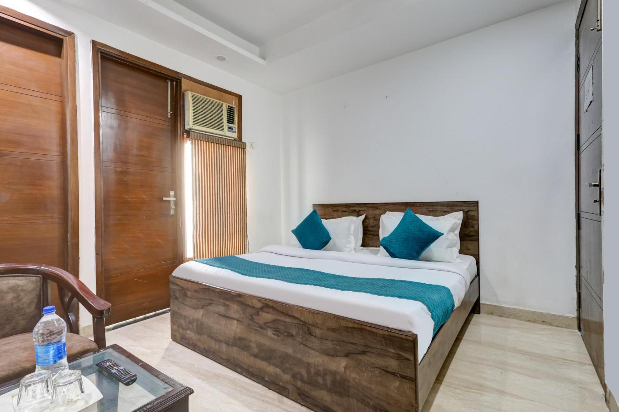 Couette-café Aron By The Premium New Delhi