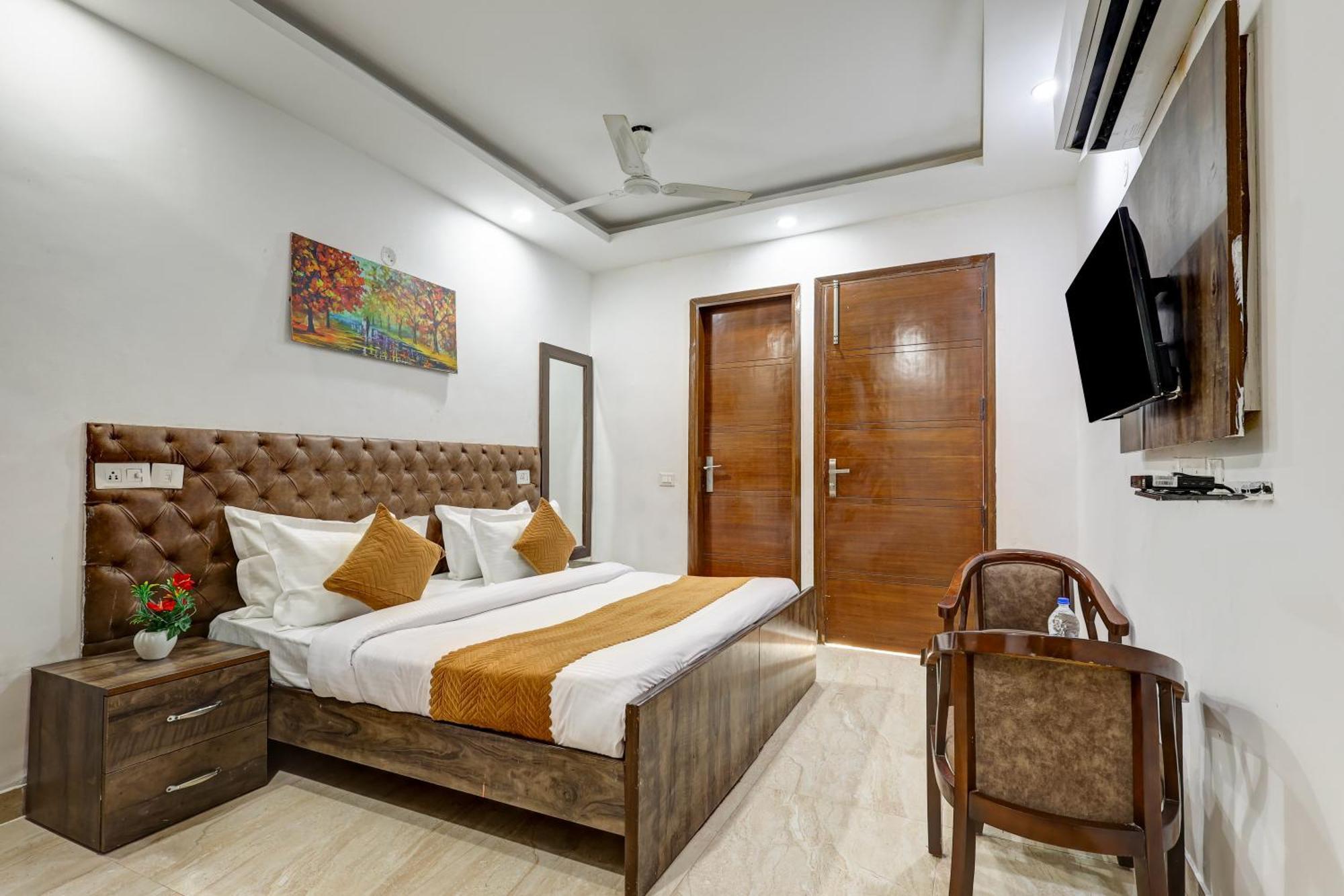 Aron By The Premium New Delhi