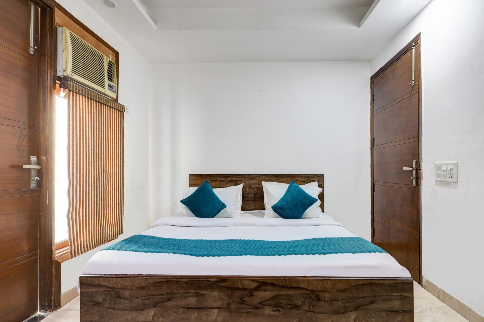 Aron By The Premium Bed & Breakfast *