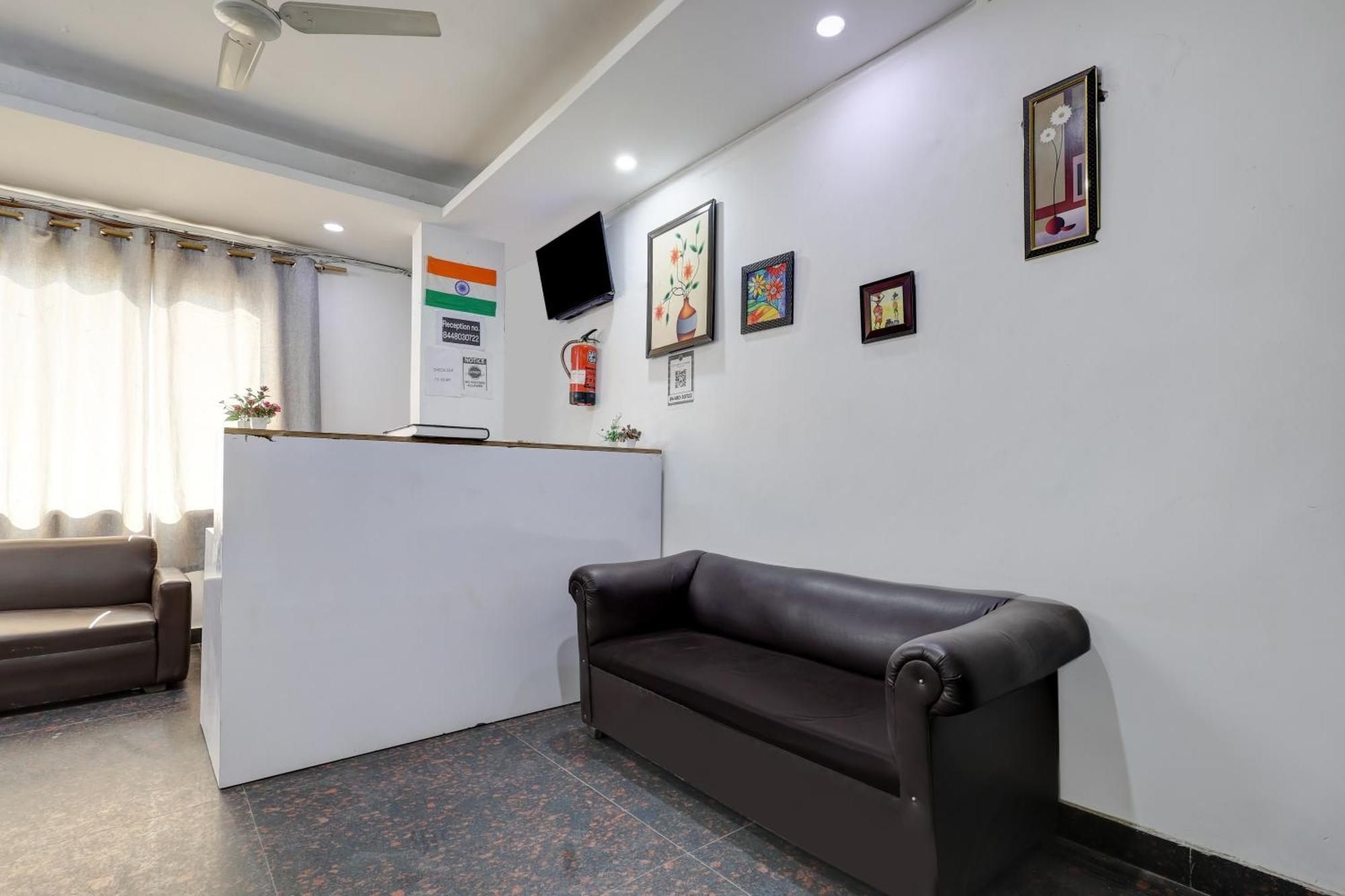Aron By The Premium Bed & Breakfast New Delhi